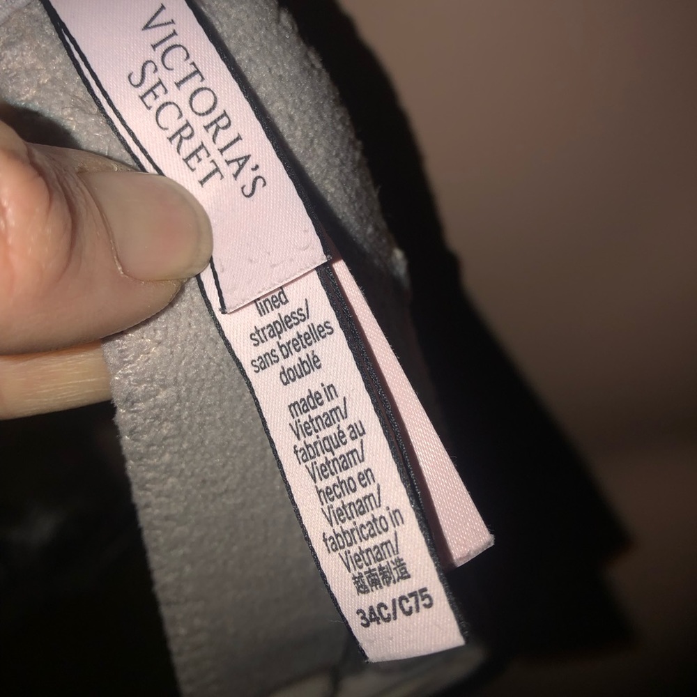 Victoria's Secret Body by Victoria lined strapless bra - Picture 3 of 6